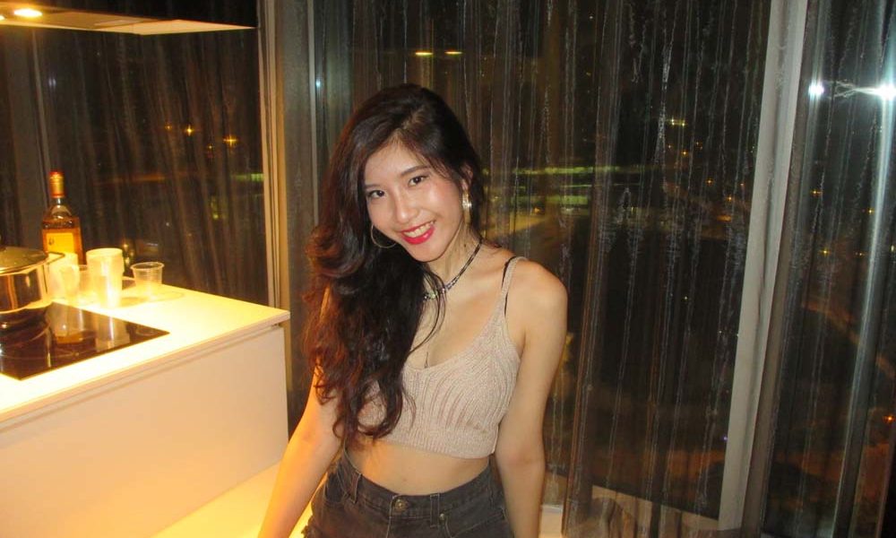Fashionable Singaporean Joanne Tan