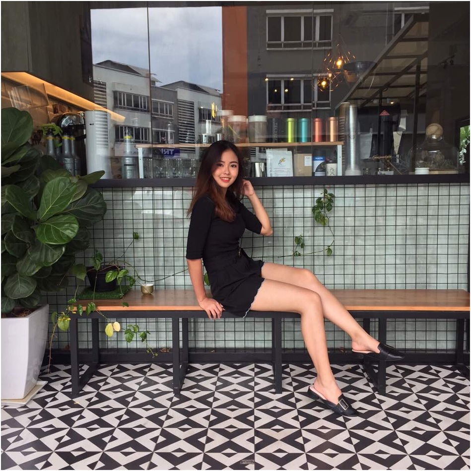 Malaysian Fashion Chic Evelyn Tay – SimplySxy