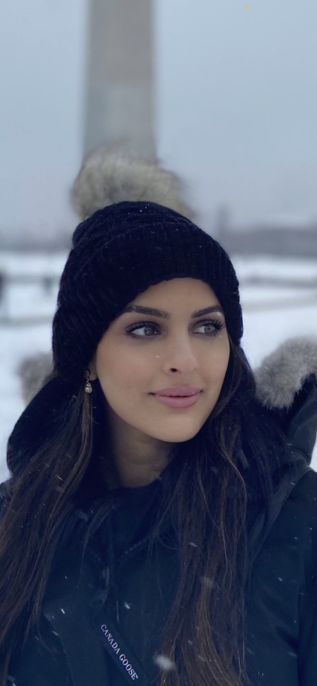 Beauty Blogger Hamda Awan – SimplySxy
